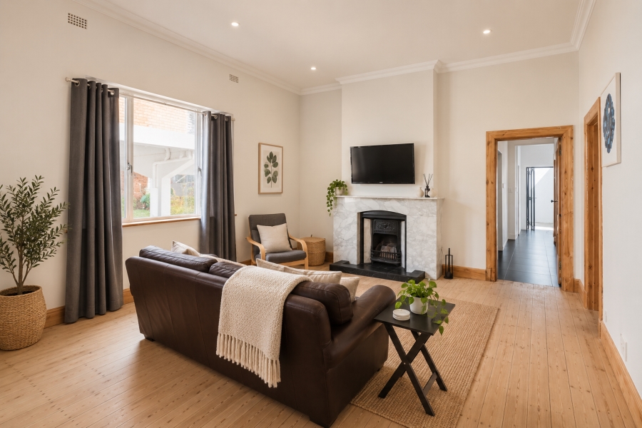 3 Bedroom Property for Sale in Sea Point Western Cape